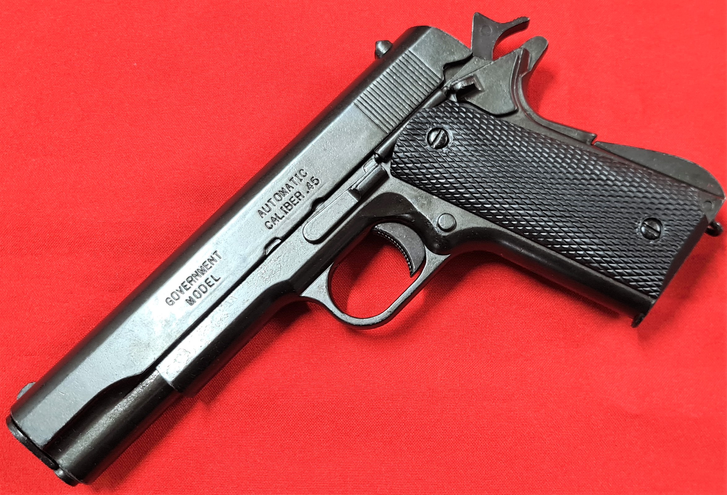 REPLICA M1911 US COLT HAND GUN PISTOL DENIX - HATCHED BLACK GRIPS- NON STRIPPING - Image 7