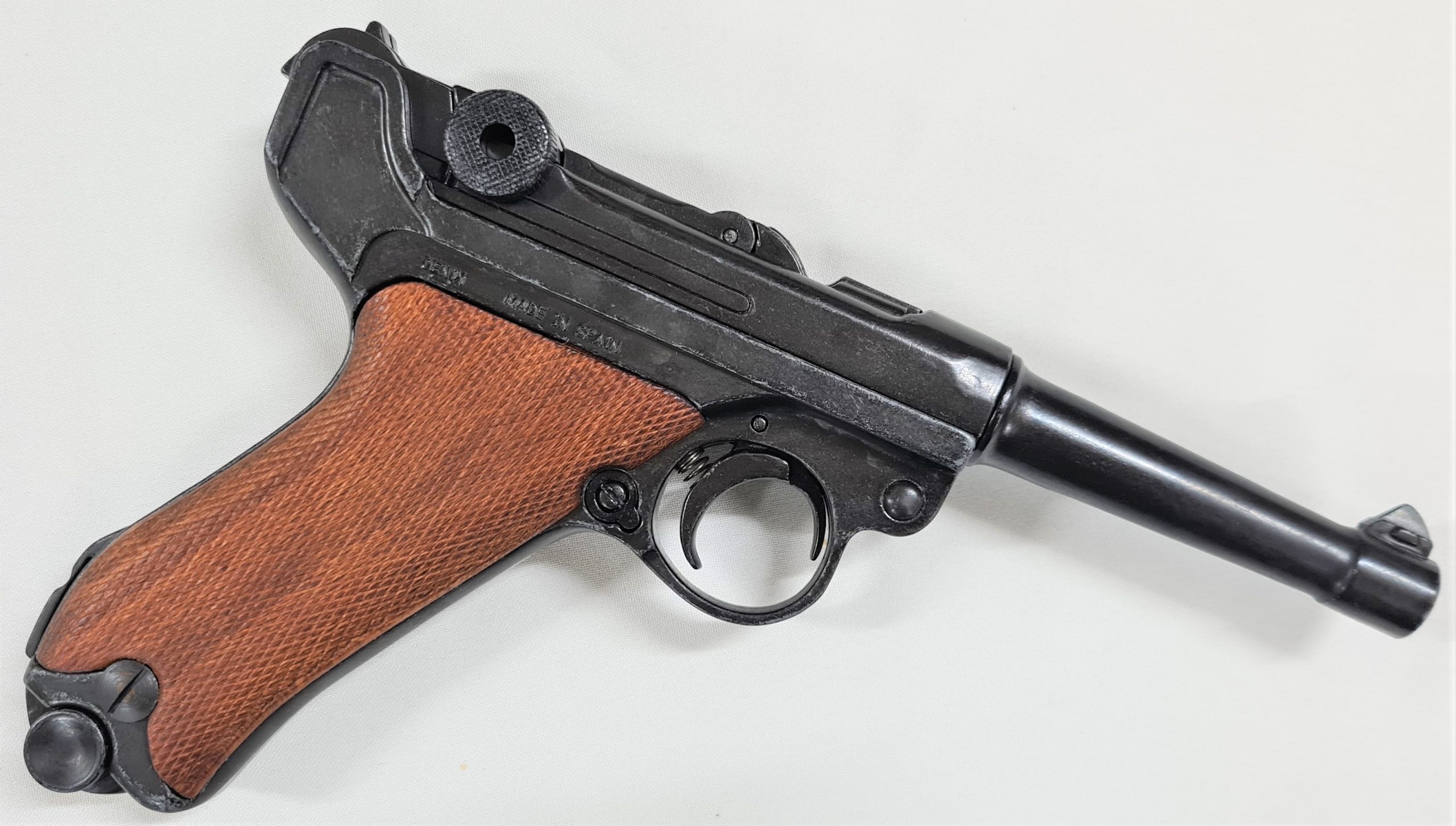 REPLICA WW1 WW2 GERMAN LUGER P08 PISTOL BY DENIX - M1143 - Image 3