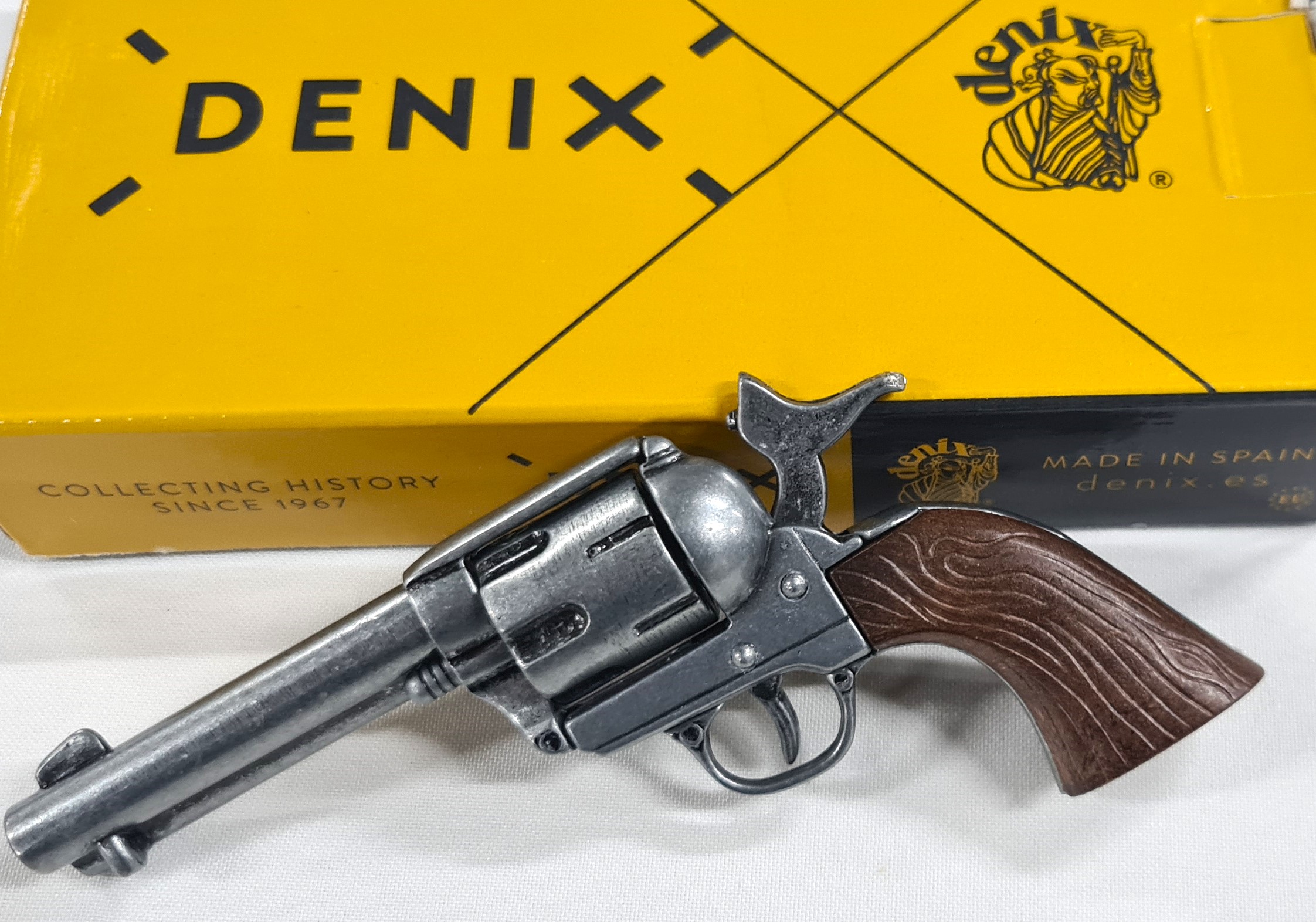 DENIX REPLICA GUN 1873 US QUICK DRAW COLT PEACE MAKER REVOLVER MINATURE PISTOL 2006