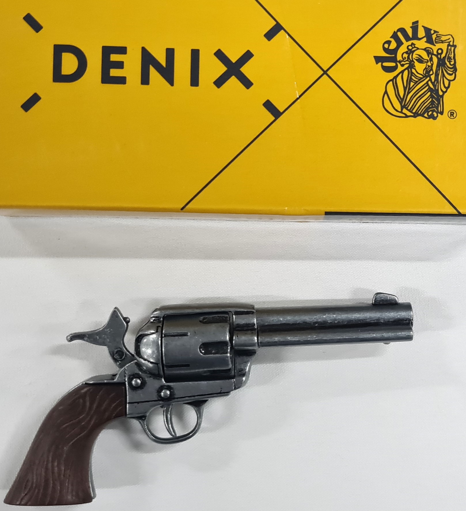 DENIX REPLICA GUN 1873 US QUICK DRAW COLT PEACE MAKER REVOLVER MINATURE PISTOL 2006 - Image 7