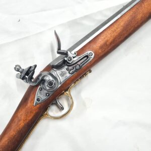 REPLICA NAPOLEONIC BRITISH BROWN BESS FLINTLOCK MUSKET WITH SOCKET BAYONET BY DENIX - 1054